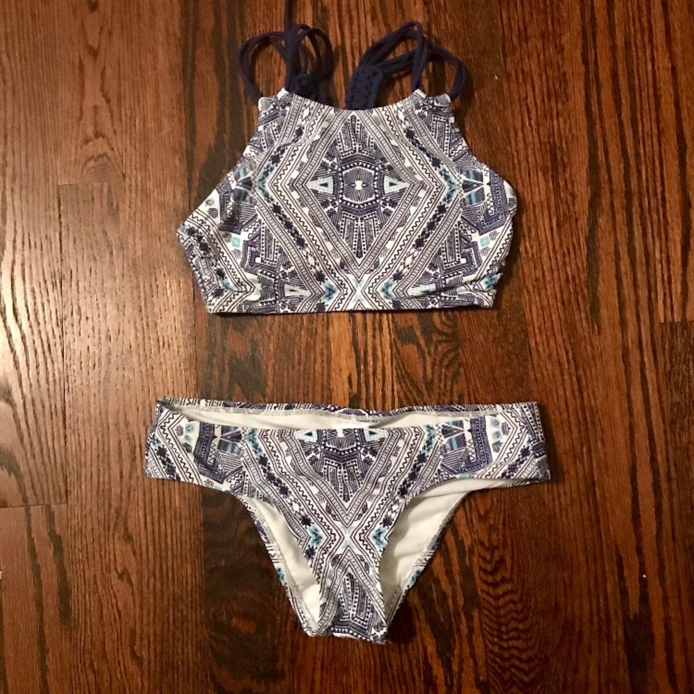 NWOT • Geometric High Neck Bikini